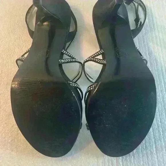 Nina Touch of Nina “Rylee” Black Luster size 9 Boxed - Picture 4 of 5